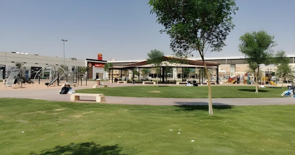 Outdoor Escapes and Relaxation Spots Near Exit 12, Riyadh